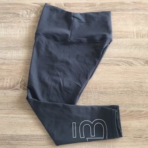 barre3 x DYI slate ankle crop leggings
